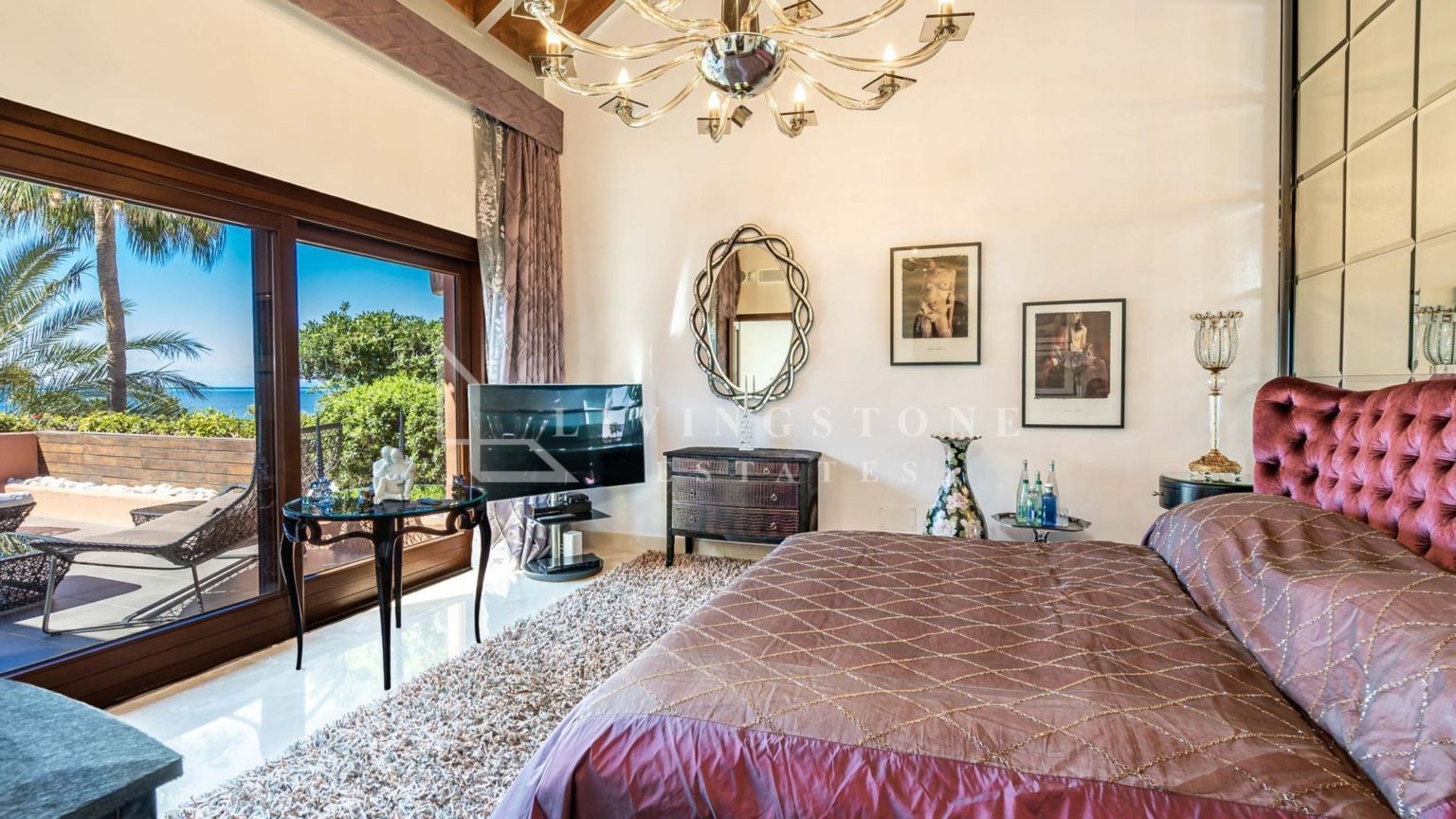 Torre Bermeja Triplex Apartment LE 00367P 24